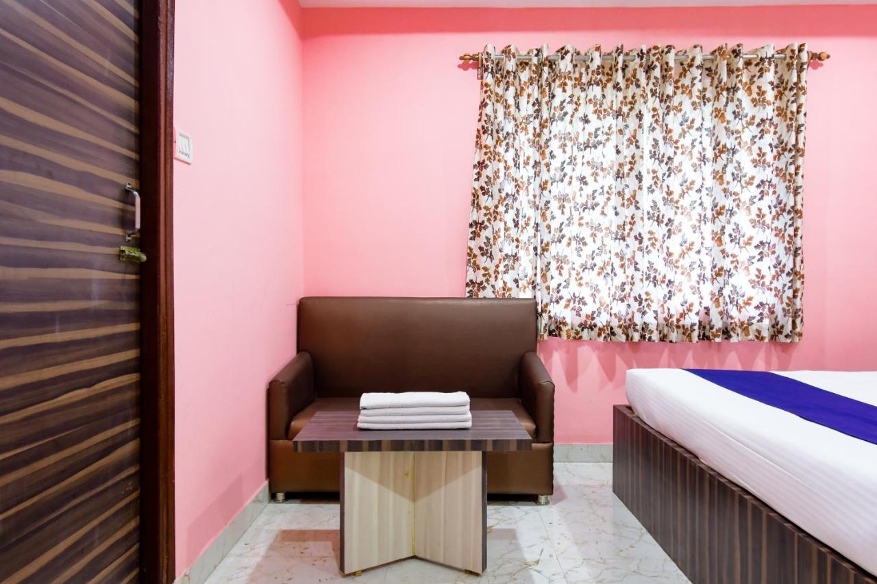 Hotel Blue Abedin Kolkata Exterior photo