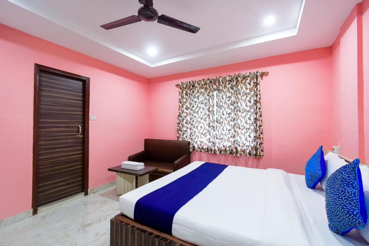 Hotel Blue Abedin Kolkata Exterior photo